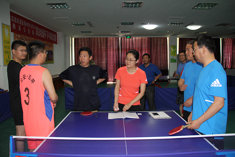 2017年5月27日公司和临朐县公安局“润法地通杯”乒乓球友谊赛